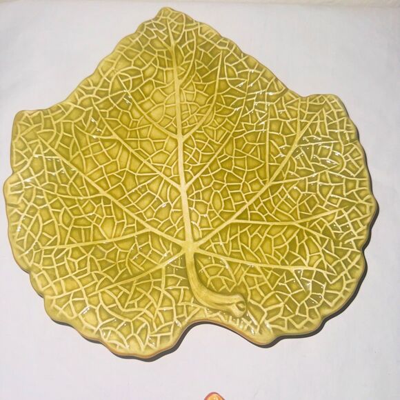 Laurie Gates Coronado Collection Plates Thanksgiving Leaf Platter Set 4 Holiday - Picture 3 of 11